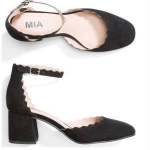 Black scalloped block heels